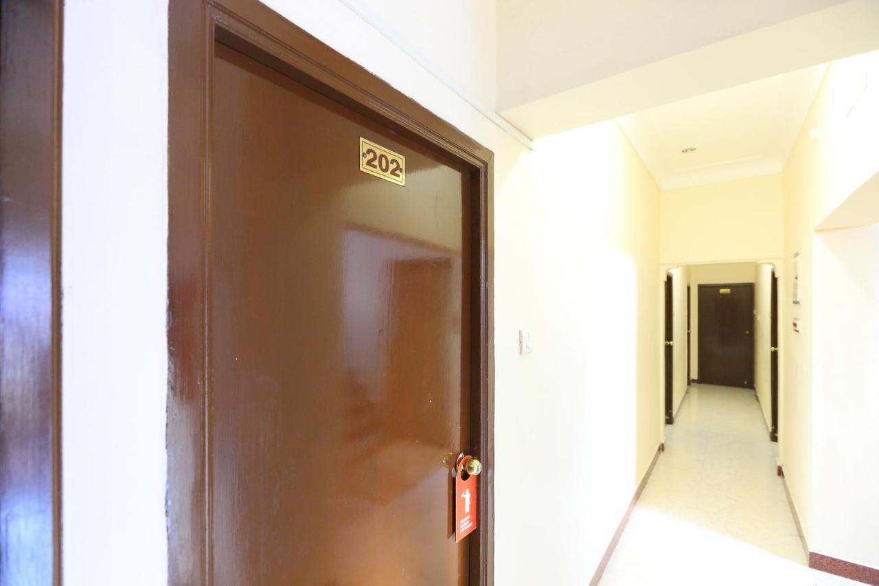 โอโย 11736 เพ็ญกาเทศวร วิลาสม Hotel ปอนดิเชอรี ภายนอก รูปภาพ
